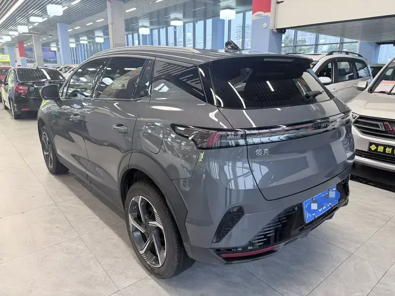 2025 Lynk & Co 06 с пробегом 42 000 км