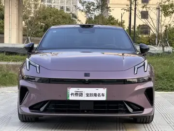 2026 Lynk & Co 07 с пробегом 8 000 км