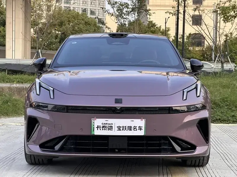 2026 Lynk & Co 07 с пробегом 8 000 км