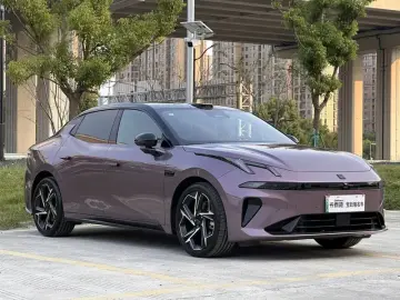 2026 Lynk & Co 07 с пробегом 8 000 км