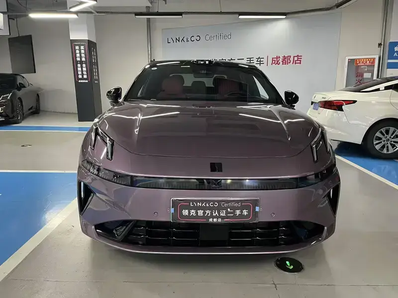2026 Lynk & Co 07 с пробегом 2 100 км