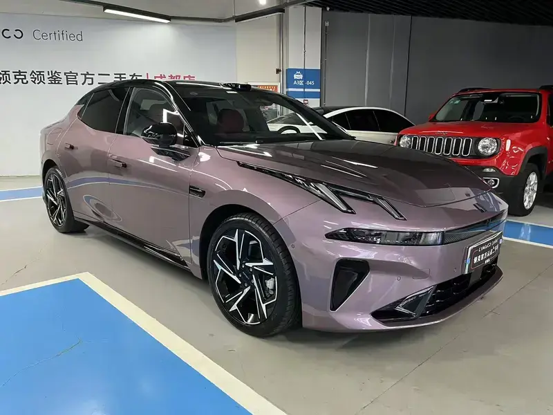 2026 Lynk & Co 07 с пробегом 2 100 км