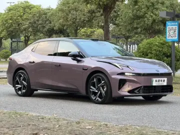 2026 Lynk & Co 07 с пробегом 11 000 км