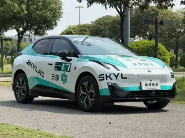 2025 Lynk & Co Z20 с пробегом 25 000 км