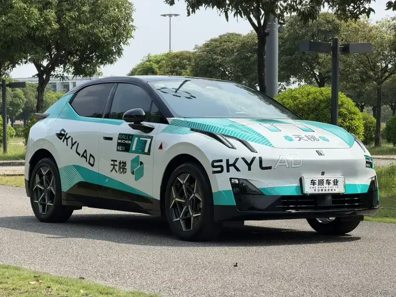 2025 Lynk & Co Z20 с пробегом 25 000 км