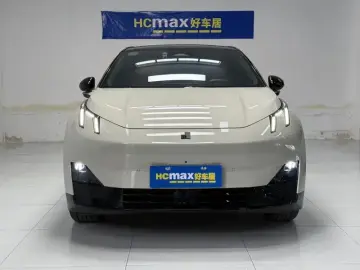 2025 Lynk & Co Z20 с пробегом 20 000 км