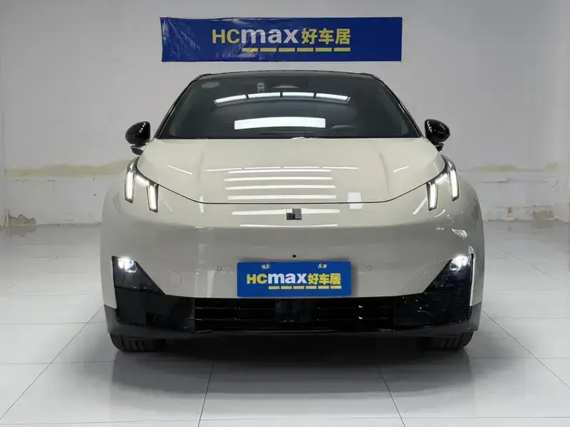 2025 Lynk & Co Z20 с пробегом 20 000 км