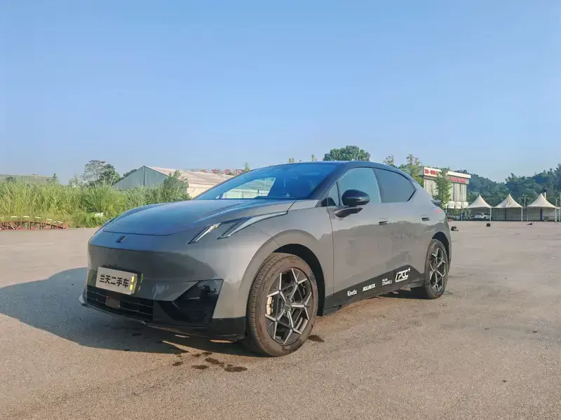 2025 Lynk & Co Z20 с пробегом 19 900 км