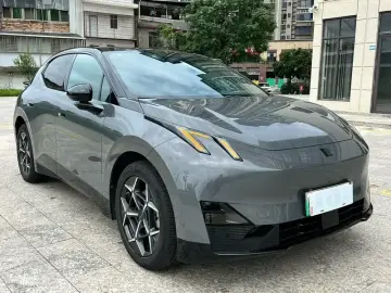 2025 Lynk & Co Z20 с пробегом 20 000 км