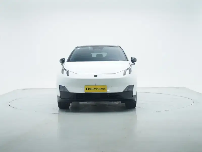 2025 Lynk & Co Z20 с пробегом 6 200 км