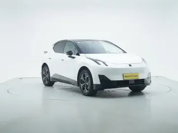 2025 Lynk & Co Z20 с пробегом 6 200 км