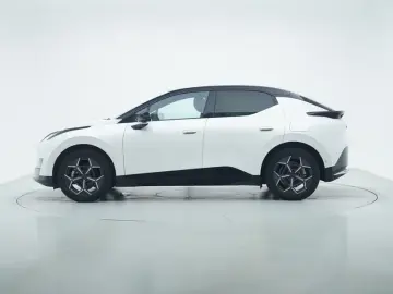 2025 Lynk & Co Z20 с пробегом 6 200 км