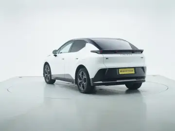 2025 Lynk & Co Z20 с пробегом 6 200 км