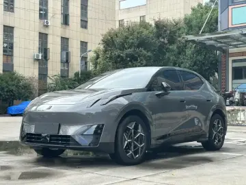 2025 Lynk & Co Z20 с пробегом 13 000 км