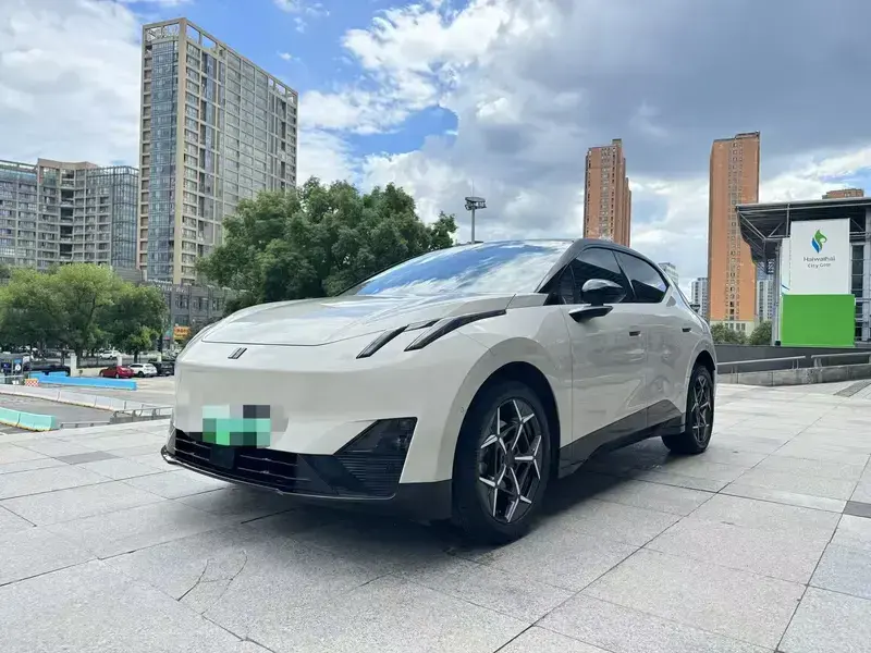 2025 Lynk & Co Z20 с пробегом 163 000 км