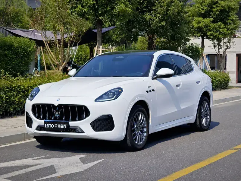 2023 Maserati Grecale с пробегом 32 000 км