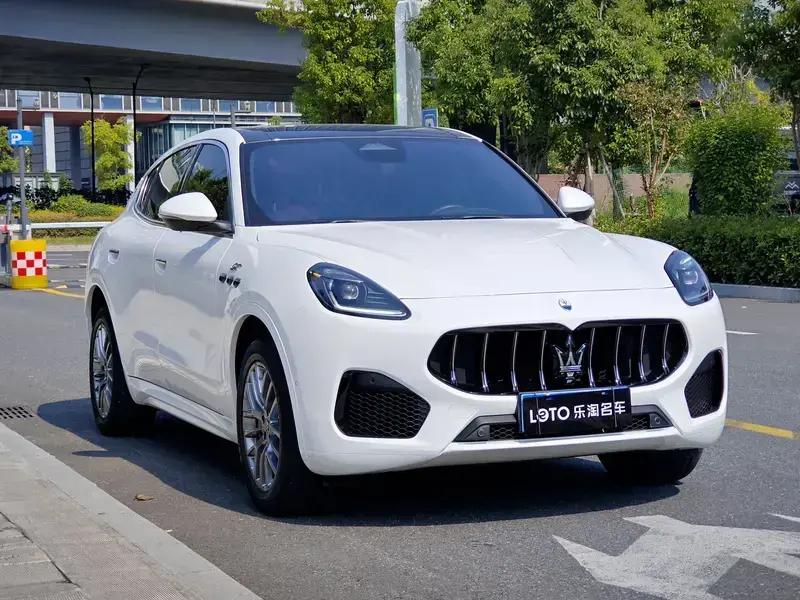 2023 Maserati Grecale с пробегом 32 000 км