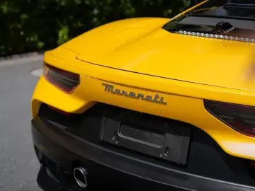 2021 Maserati MC20 с пробегом 16 000 км
