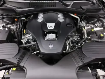 2021 Maserati Quattroporte с пробегом 24 000 км