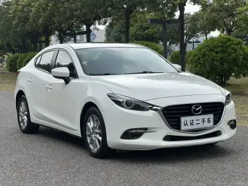 2017 Mazda Axela с пробегом 106 000 км