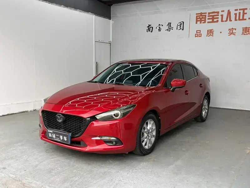 2017 Mazda Axela с пробегом 68 000 км