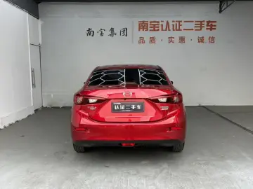 2017 Mazda Axela с пробегом 68 000 км