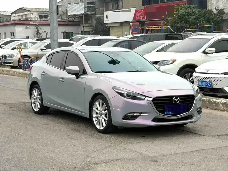 2017 Mazda Axela с пробегом 115 900 км
