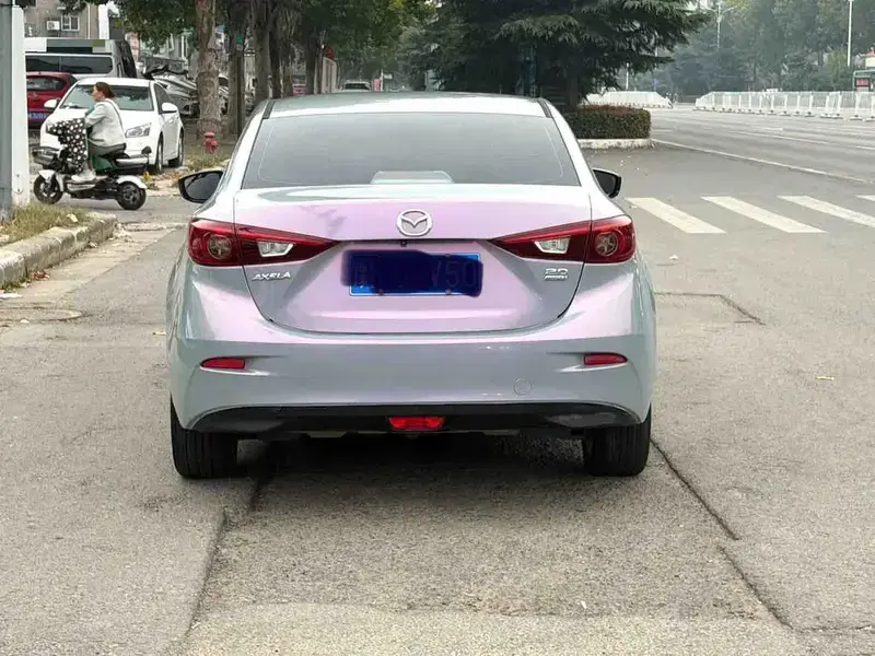 2017 Mazda Axela с пробегом 115 900 км