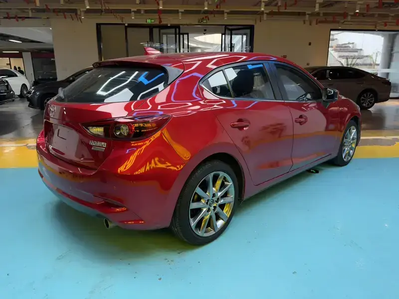 2017 Mazda Axela с пробегом 67 000 км