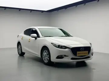 2017 Mazda Axela с пробегом 18 200 км
