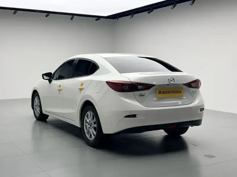 2017 Mazda Axela с пробегом 18 200 км