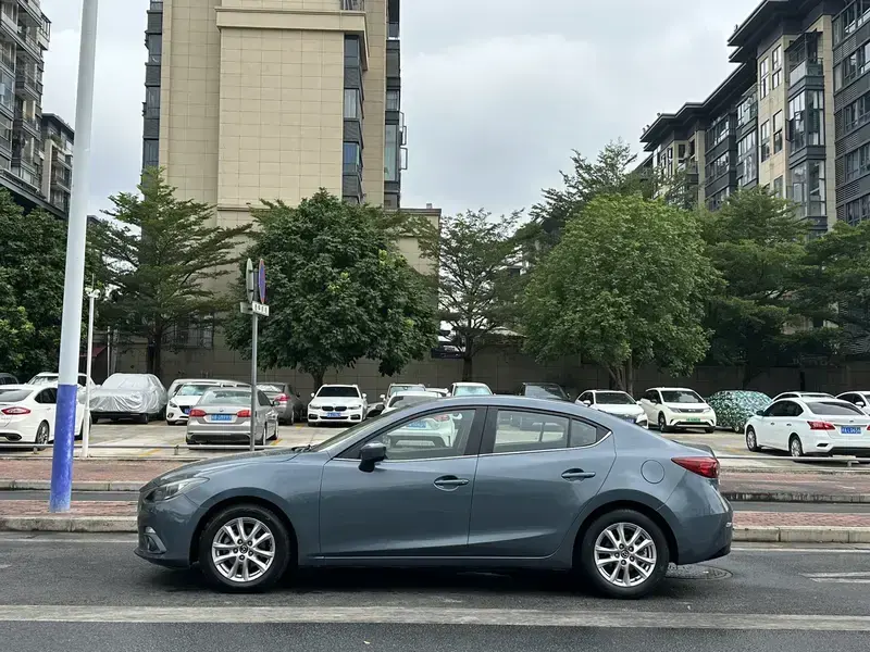 2016 Mazda Axela с пробегом 150 000 км