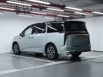 2024 Maxus MIFA 9 с пробегом 36 100 км