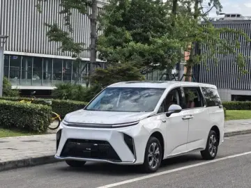 Maxus MIFA 9