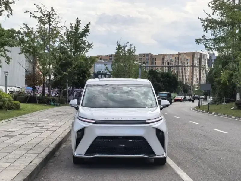 2024 Maxus MIFA 9 с пробегом 26 000 км
