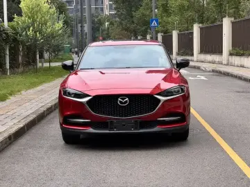 2021 Mazda CX-4 с пробегом 28 000 км