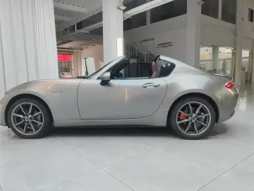2018 Mazda MX-5 с пробегом 33 000 км