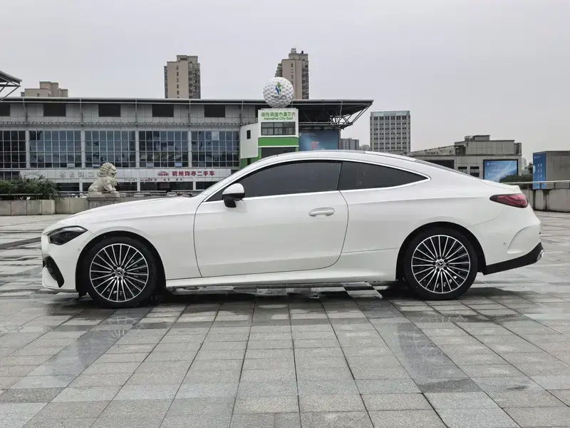 2024 Mercedes-Benz CLE с пробегом 15 000 км