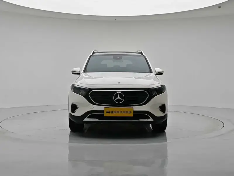 2023 Mercedes-Benz EQB с пробегом 29 100 км