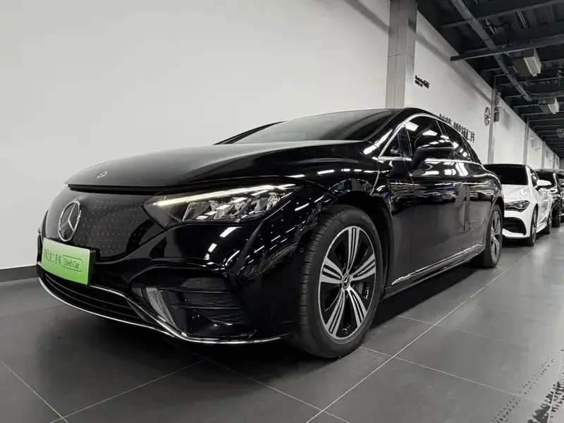 2022 Mercedes-Benz EQE с пробегом 76 000 км