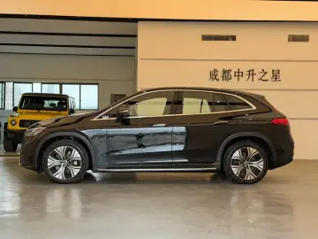2024 Mercedes-Benz EQE SUV с пробегом 38 000 км