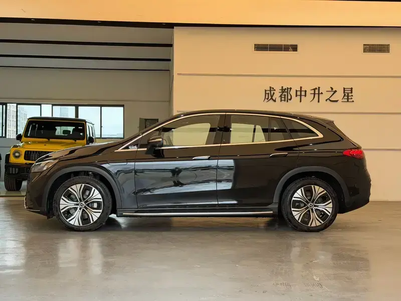 2024 Mercedes-Benz EQE SUV с пробегом 38 000 км