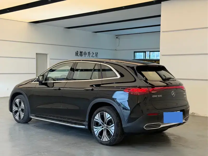 2024 Mercedes-Benz EQE SUV с пробегом 38 000 км
