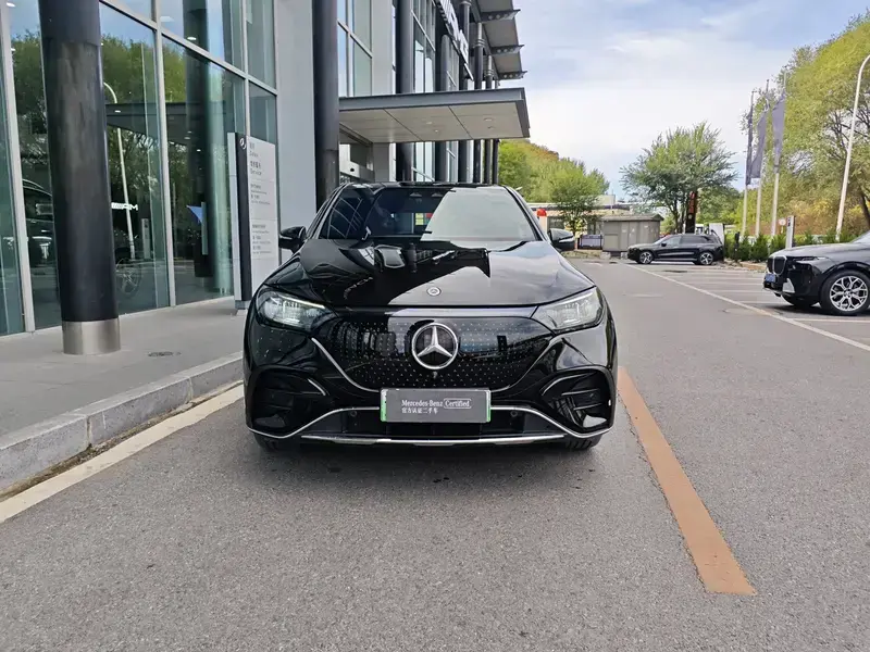 2024 Mercedes-Benz EQE SUV с пробегом 49 000 км