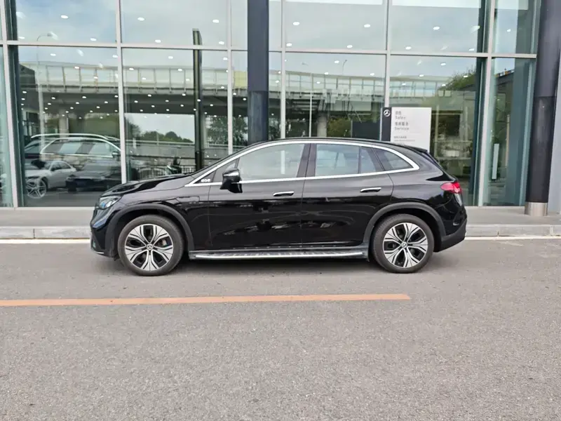 2024 Mercedes-Benz EQE SUV с пробегом 49 000 км