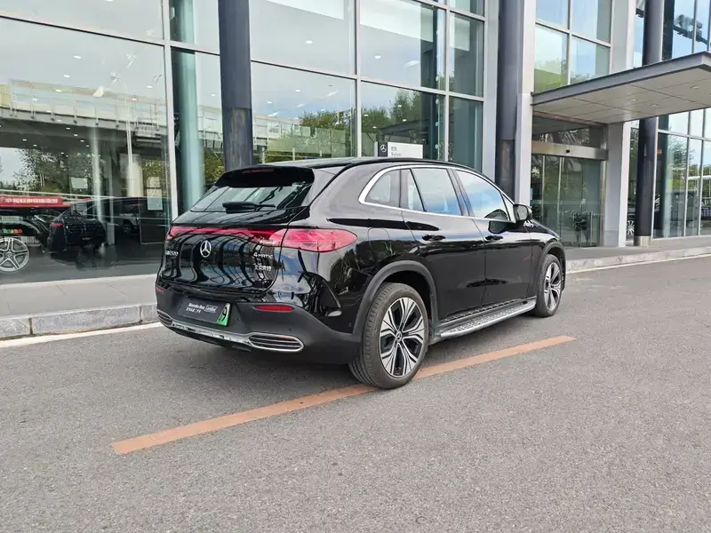 2024 Mercedes-Benz EQE SUV с пробегом 49 000 км