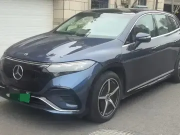 Mercedes-Benz EQS SUV