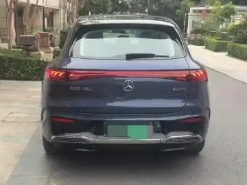 2023 Mercedes-Benz EQS SUV с пробегом 66 000 км