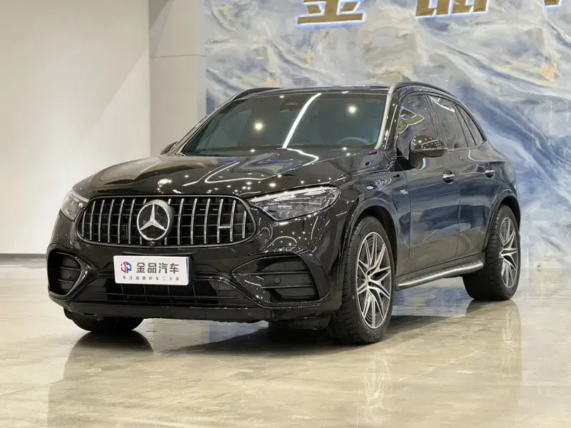 2025 Mercedes-Benz GLC AMG с пробегом 17 000 км