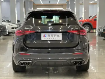 2025 Mercedes-Benz GLC AMG с пробегом 17 000 км